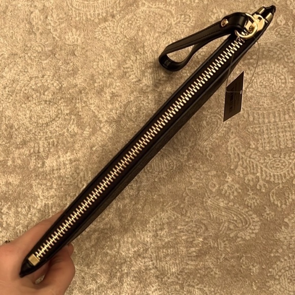 Brand New Michael Kors Large Zippered Clutch Wristlet Black & Gold Jet Set - Picture 10 of 15